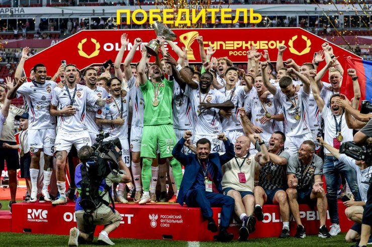 Удаление, потасовка и поражение чемпионов России. Первый трофей сезона отправляется в музей ЦСКА